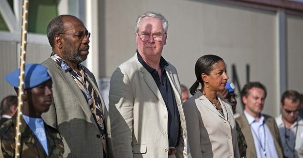 7 October 2010. El Fasher: Security Council delegation visits UNAMID Camp in El Fasher. In the picture, from left to right, Uganda Ambassador Ruhakana Rugunda, UK Ambassador Mark Lyall Grant and US Ambassador Susan Rice. Photo by Albert Gonzalez Farran / Unamid