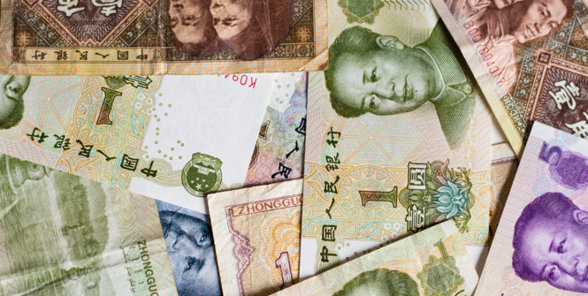 Chinese yuan bills. Photo Source: Japanexperterna.se (Flickr). Creative Commons.