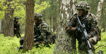 Bundeswehr Panzergrenadiere during an exercise. Photo Source: Wikimedia. Creative Commons.