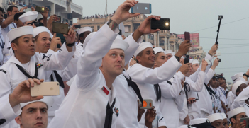 VISAKHAPATNAM, India (Feb. 7, 2016) Sailors watch an operational demonstration during India’s International Fleet Review (IFR) 2016. Photo Source: U.S. Pacific Fleet (Flickr). Creative Commons.