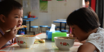 Children eating breakfast in Chengdu, Sichuan, China, August 2011. Photo source: eye/see (Flickr). Creative Commons. 