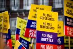 Protests against FARC in Madrid, Spain. Photo source: Camilo Rueda López (Flickr). Creative Commons.