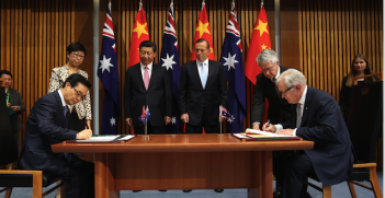 Chinese-Australia FTA signing in November 2014. Photo source: Minister for Trade (Official website). Creative Commons. 