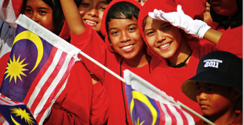 Young Malaysians commemorate the country's federation. Photo source: Ishak J (Flickr). Creative Commons. 