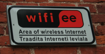 Wifi sign in Estonia. Photo source: Patrina Io (Flickr). Creative Commons. 