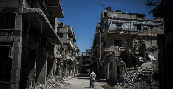 Homs_devastation. Photo Credit: Chaoyue 超越 PAN 潘 (Flickr) Creative Commons