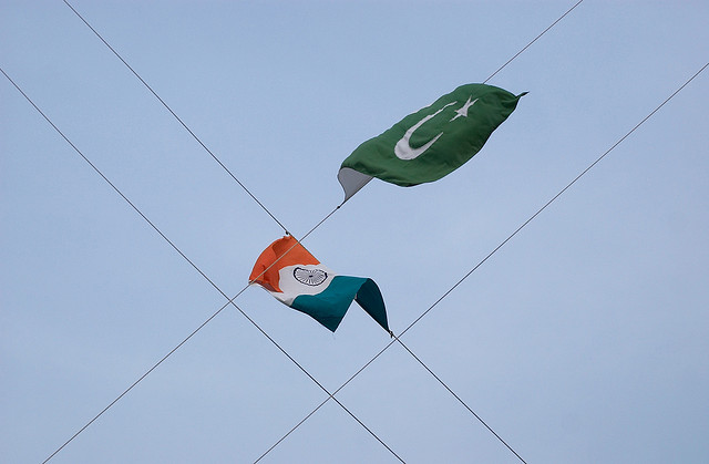 Indian and Pakistani flags/ credit: Flickr user Global Panorama