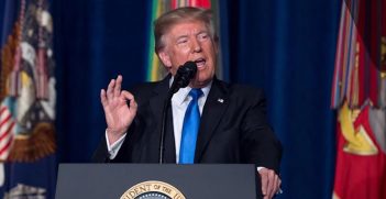 Donald Trump addresses the US at Fort Meyer / Photo by Sgt Amber I. Smith (US Department of Defense)