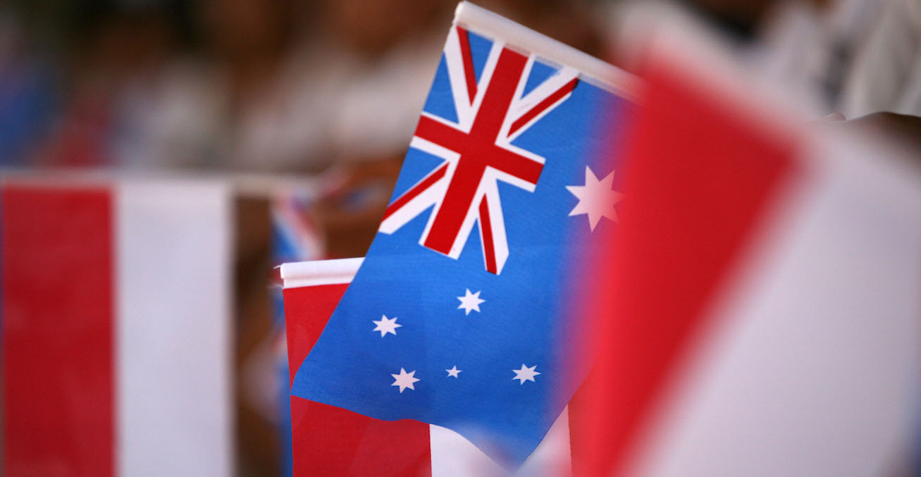 Australian and Indonesian Flags Photo: Mia Salim, AusAID  