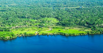 Aerial view of the Amazon Rainforest, Source: CIFOR, Flickr, https://bit.ly/2plNSQi