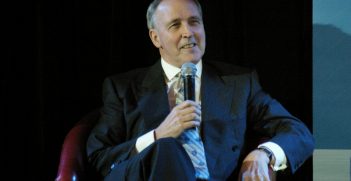 Paul Keating. Photo by Idpercy, Flickr. Source: https://bit.ly/2DCk0mE