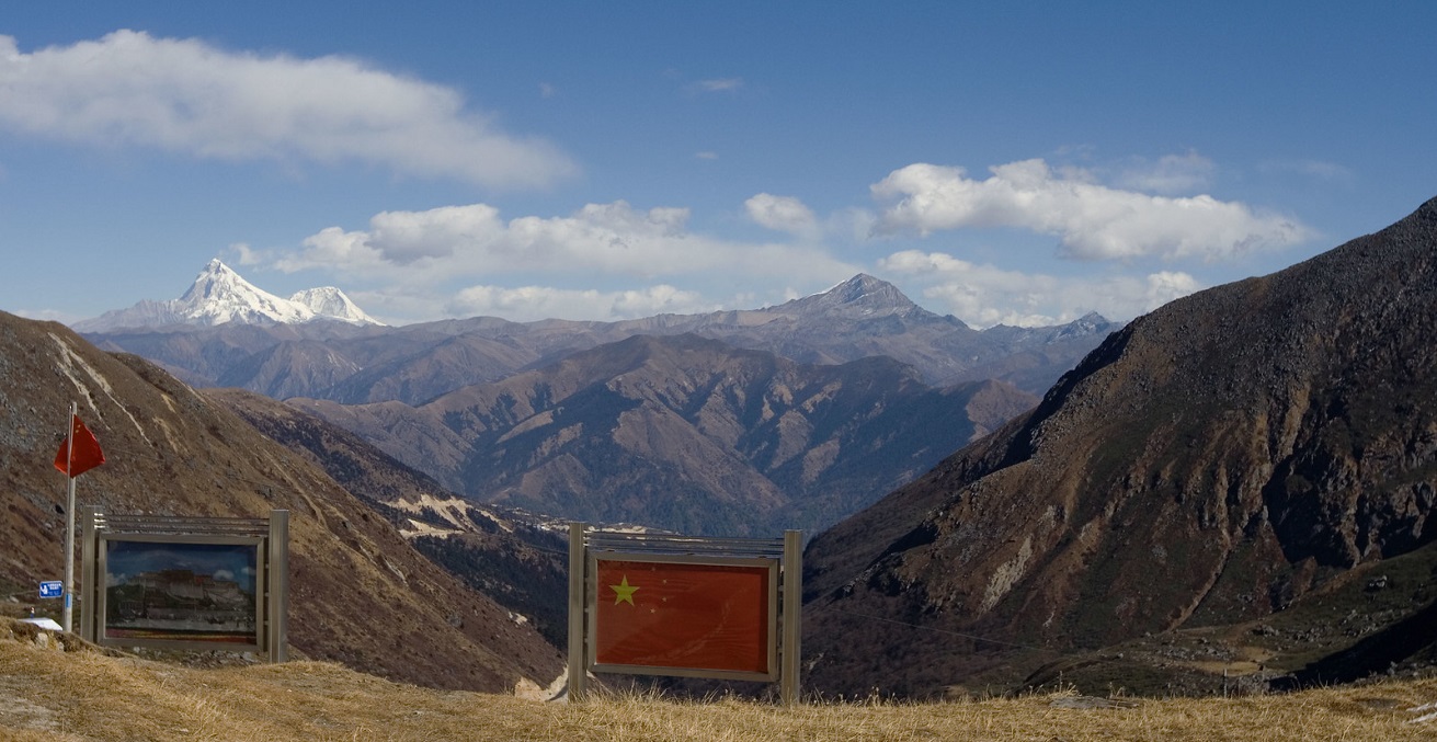 Border between India and China. Source; Shayon Ghosh https://bit.ly/2VDi2vN