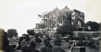 The now destroyed Babri Masjid mosque, Faizabad, India
Source: https://bit.ly/3dnJEwq