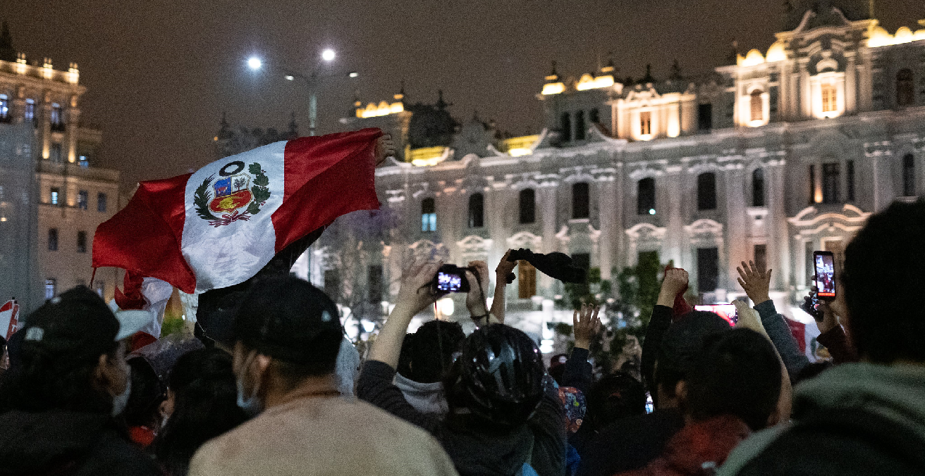 Protests of November 17, 2020 in Lima, Peru. Source: Samantha Hare
https://bit.ly/3oYLt7Y